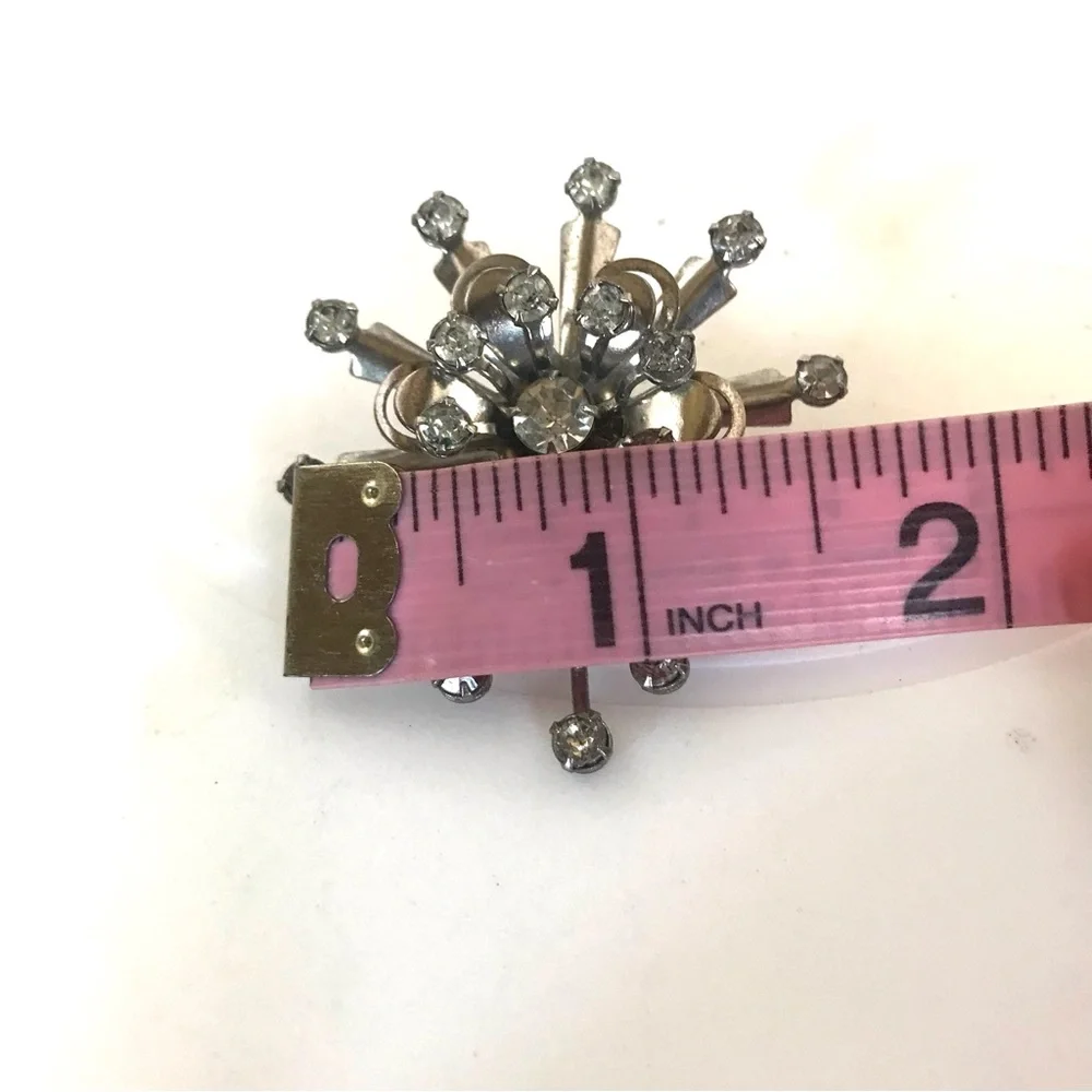 VINTAGE CIRCA 1960'S SILVER TONE CLEAR RHINESTONE SPUTNIK-LOOK BROOCH